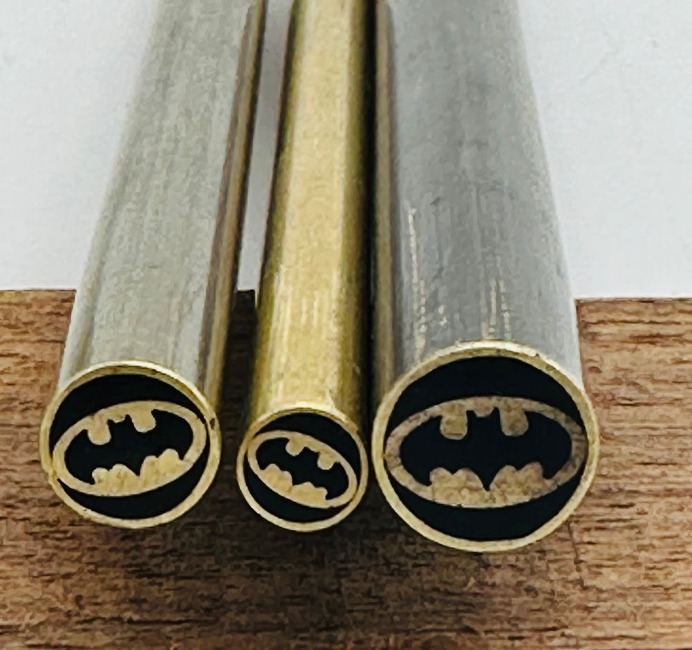 Flying Bat Pin - 8 mm