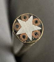
              1/4" Mosaic pins
            